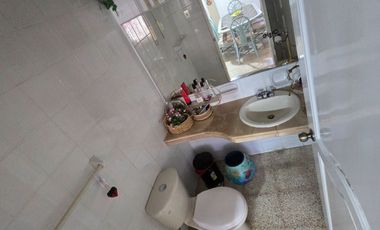 Vendo Casa + Suite Salinas 500m² Oportunidad Frente Colegio Rubira $118K