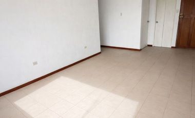 Departamento en residencial Huaranguillo, Sachaca.