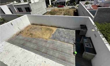Se Renta Casa