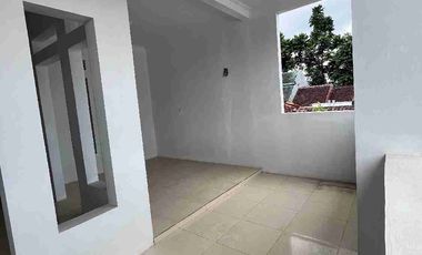 Rumah Strategis Garut dijual siap huni akses mudah murah SHM bangunan terawat masuk mobil serius nego