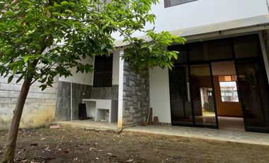 VENTA DE CASA JR LOS ALAMOS C-03 / LAS PAMPAS DE  SANANGUILLO - LA BANDA DE SHILCAYO