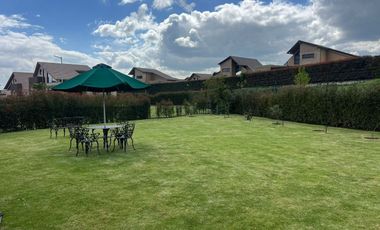 Exclusiva Casa Campestre en Cajicá – Diseño de Vanguardia y Confort