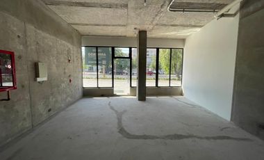 ARRIENDO Local comercial de 53,65 m2 sector Estadio Italiano