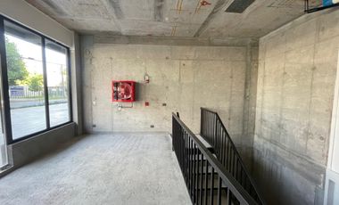 ARRIENDO Local comercial de 22,61 m2 + 67,76 m2 en subt., Estadio Italiano