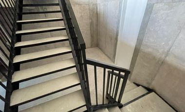 ARRIENDO Local comercial de 22,61 m2 + 67,76 m2 en subt., Estadio Italiano