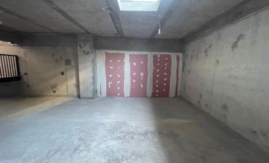 ARRIENDO Local comercial de 22,61 m2 + 67,76 m2 en subt., Estadio Italiano