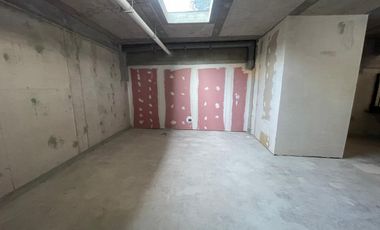 ARRIENDO Local comercial de 22,60 m2 + 67,74 m2 en subt. Estadio Italiano