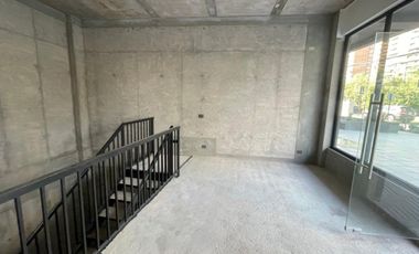ARRIENDO Local comercial de 22,60 m2 + 67,74 m2 en subt. Estadio Italiano