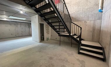 ARRIENDO Local comercial de 22,60 m2 + 67,74 m2 en subt. Estadio Italiano