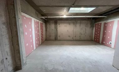 ARRIENDO Local comercial de 22,60 m2 + 67,74 m2 en subt. Estadio Italiano