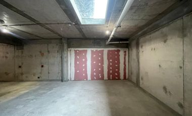 ARRIENDO Local comercial de 22,60 m2 + 67,74 m2 en subt. Estadio Italiano