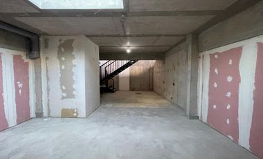 ARRIENDO Local comercial de 22,60 m2 + 67,74 m2 en subt. Estadio Italiano
