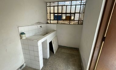 🏡 ¡Casa en venta en San Juan de Miraflores con alto potencial comercial y familiar!