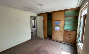 🏡 ¡Casa en venta en San Juan de Miraflores con alto potencial comercial y familiar!
