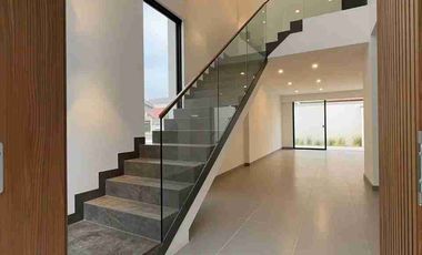 Casa Esquinera, Ciudad Celeste A Estrenar