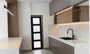 Casa Esquinera, Ciudad Celeste A Estrenar