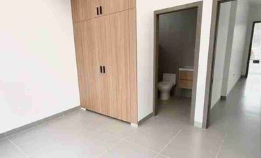 Casa Esquinera, Ciudad Celeste A Estrenar