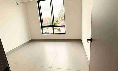Casa Esquinera, Ciudad Celeste A Estrenar
