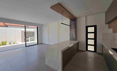 Casa Esquinera, Ciudad Celeste A Estrenar