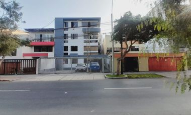 Alquiler De Lindo Departamento En Urb. Liguria Surco