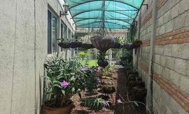 VENTA BELLÍSIMA  RESIDENCIA RODEADA DE JARDÍN ZONA TRANQUILA LLENA DE NATURALEZA