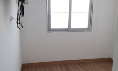 VENTA - BONITO DEPARTAMENTO DUPLEX - luminoso, ventilado y frente a lindo parque