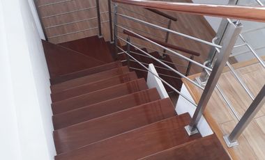 VENTA - BONITO DEPARTAMENTO DUPLEX - luminoso, ventilado y frente a lindo parque