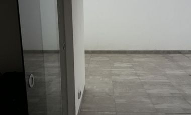 VENTA - BONITO DEPARTAMENTO DUPLEX - luminoso, ventilado y frente a lindo parque