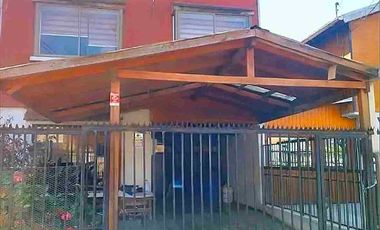SE VENDE AMPLIA CASA EN DENAVISUR