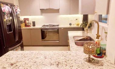 Casa en Venta en Galerías de Camino Real