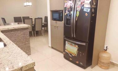 Casa en Venta en Galerías de Camino Real