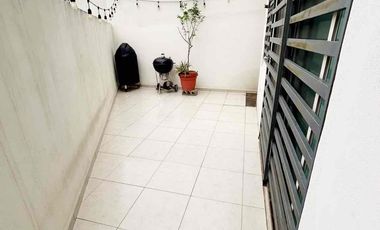 Casa en Venta en Galerías de Camino Real