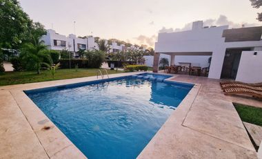 Casa de 3 recámaras en renta, Privada Farallon de Pájaros, Playa del Carmen