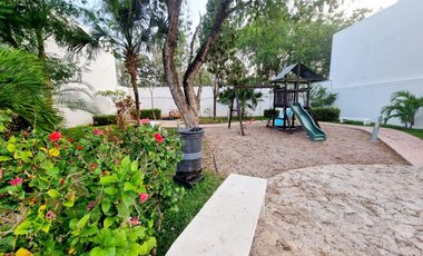 Casa de 3 recámaras en renta, Privada Farallon de Pájaros, Playa del Carmen