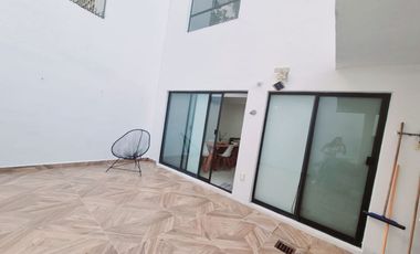 Casa de 3 recámaras en renta, Privada Farallon de Pájaros, Playa del Carmen