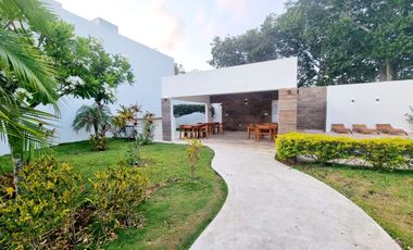 Casa de 3 recámaras en renta, Privada Farallon de Pájaros, Playa del Carmen