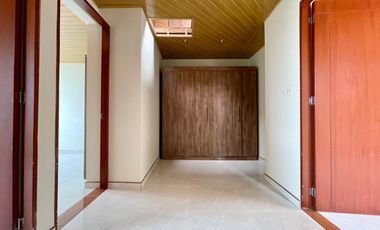 SE VENDE CASA EN ZIPAQUIRÁ !