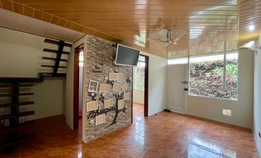 SE VENDE CASA EN ZIPAQUIRÁ !