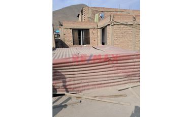 Casa En Venta De 3 Pisos En Ventanilla