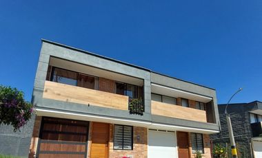 VENTA CASA EN LA CEJA