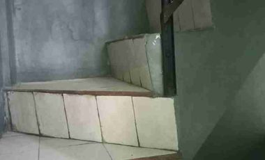 Jual Murah Rumah bebas banjir letak strategis di Harapan Indah Bekasi