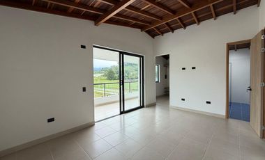VENTA CASA EN LA CEJA