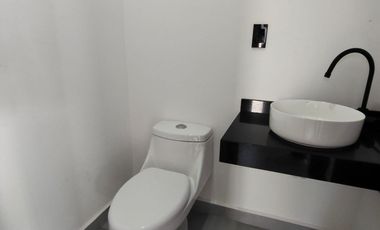 Departamento en 1er. nivel y 2 recámaras a una cuadra del mar en el Fracc. Costa Verde