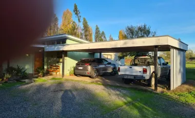 Venta de  Parcela, 2 hectáreas con casa habitación y cabaña  a 10 km de Parral