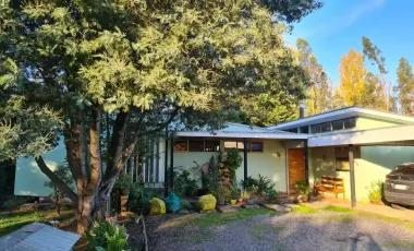 Venta de  Parcela, 2 hectáreas con casa habitación y cabaña  a 10 km de Parral