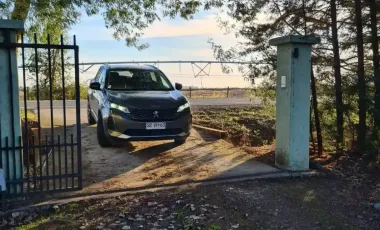 Venta de  Parcela, 2 hectáreas con casa habitación y cabaña  a 10 km de Parral