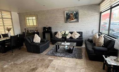 Se vende hermosa casa en Metepec con baño en todas las recámaras