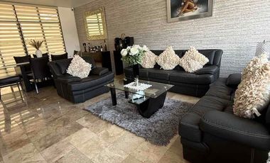 Se vende hermosa casa en Metepec con baño en todas las recámaras