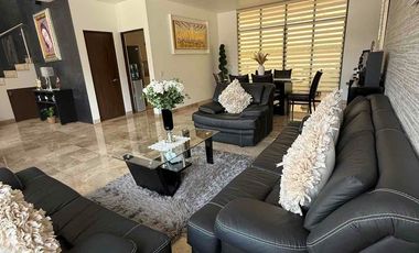 Se vende hermosa casa en Metepec con baño en todas las recámaras