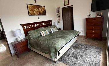 Se vende hermosa casa en Metepec con baño en todas las recámaras